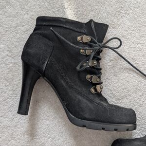 Lauren Ralph Lauren 2010's Suede Heel Ankle Lace Up Boots 6.5